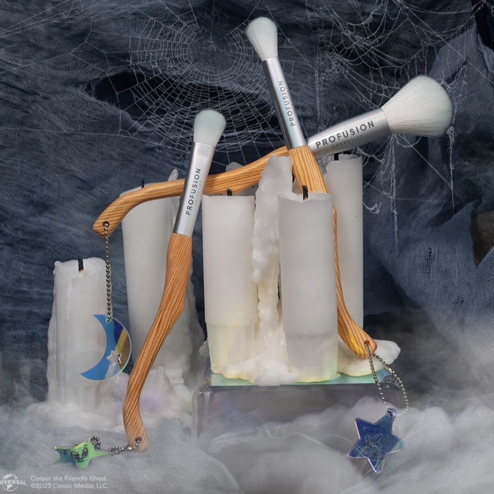 Casper The Friendly Ghost 3pc. Magic Makeup Brush Set Eye and Face Witchy Fairy - Picture 3 of 3